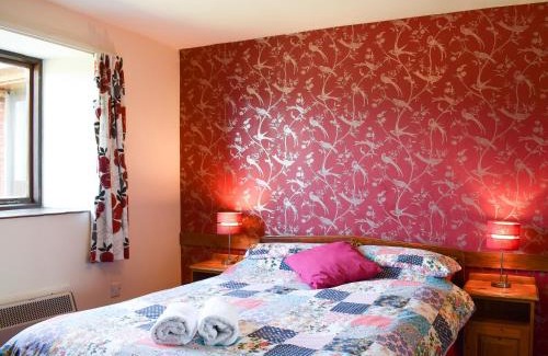 Brighstone House | Cherry - 28556