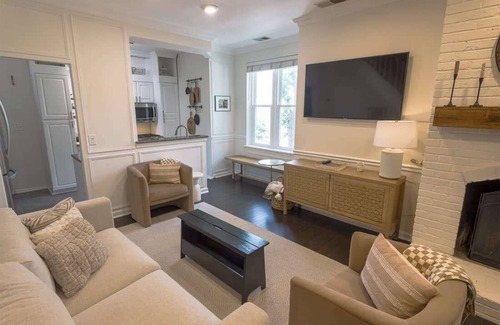 Stanton Park House | Cherry Blossom Charm