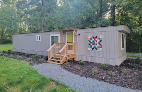 Meadows Of Dan Cottage | Cherry Creek Cottage by Buffalo Mtn Cottage
