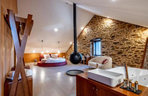 Paul House | Cherry Sculpture Hotel