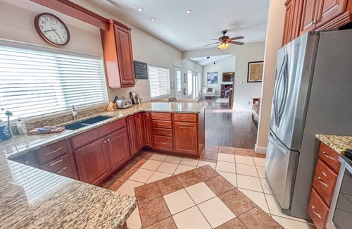 Okanagan-Similkameen Cottage | Cherry View Cottage (Nightly Rental Approved)