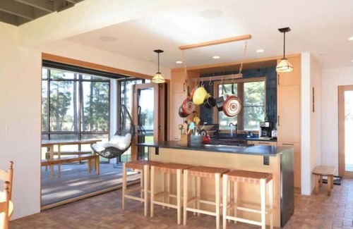 Cambridge House | Chesapeake Sunset Cottage