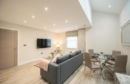 Reading Apartment | Chester House
