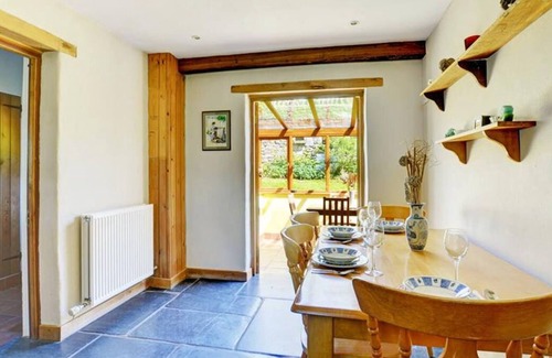 Manorbier House | Chestnut Cottage in the beautiful Manorbier