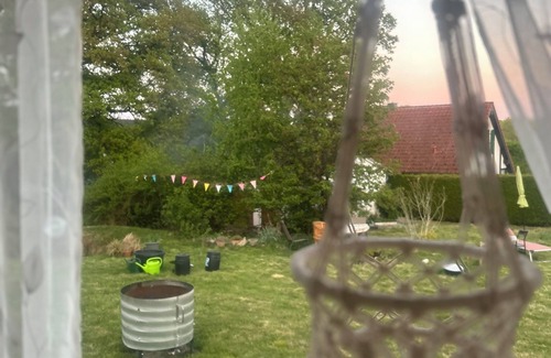 Flammersfeld Apartment | Chestnut vacation apartment in the Mensch und Natur guest & seminar house