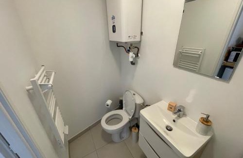 Beauvais Apartment | Chez AB studio cosy