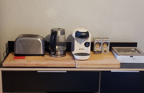 Cierp-Gaud House | Chez Anne, House with fireplace, billiard table, Garden