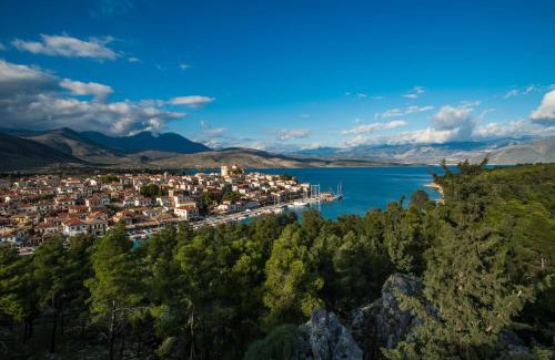Galaxidi House | Chez Belle Hélène