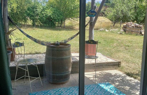 Auch Apartment | Chez Chapellecountry living in Auch with pool. Pets welcome!