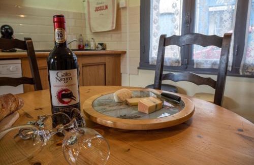 Josselin House | Chez Dizjon, A Stunning Canalside Property