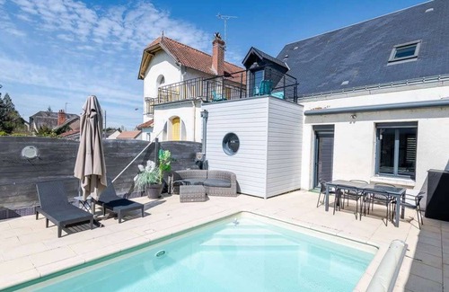 Blere House | Chez Françoise - Gite 6 prs avec piscine