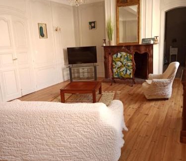 Mirande Apartment | Chez Irène