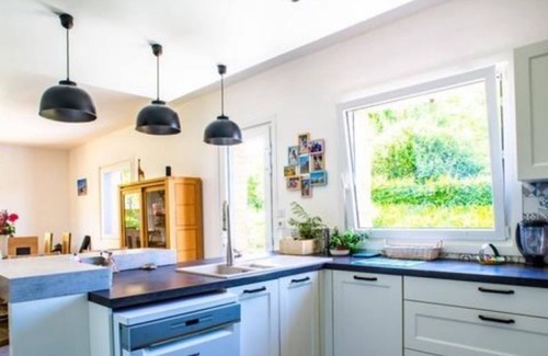 Marquise House | Chez Jules, the entrance to the capes