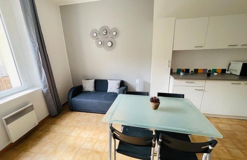 Bollene Apartment | Chez Léo I - Appartement T2 proche Tricastin