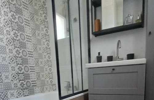 Plounevez-Lochrist House | Chez Lulu family home