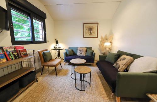 Cran-Gevrier Apartment | Chez Maminou - 8 couchages parking proche centre