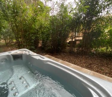 Holt House | Chez Maurice Luxury Shepherds Hut with Bath and Hot Tub