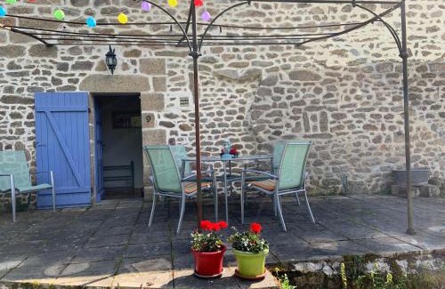 Roches House | Chez Milo, rural cottage