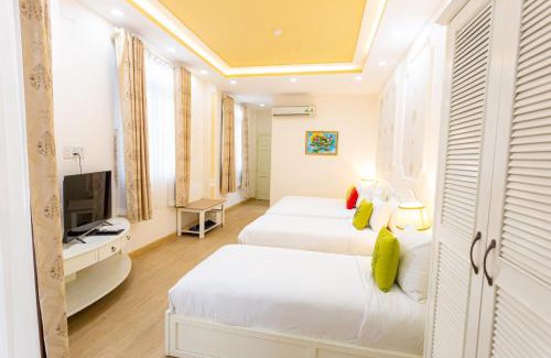 Bach Dang Riverside Hotel | Chez Mimosa Corner - New address 90 Đề Thám