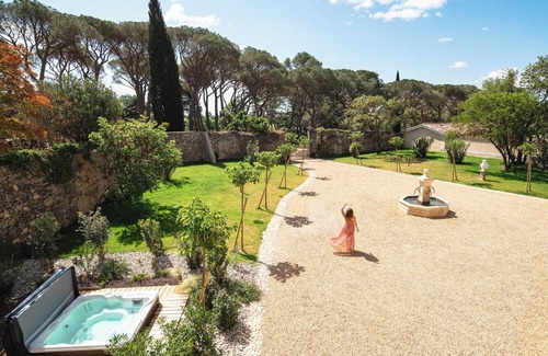 Pezenas House | Chez Nerthe, Demeure Haut de Gamme Avec spa Privatif