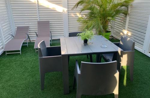 Grand-Bourg House | chez SAM