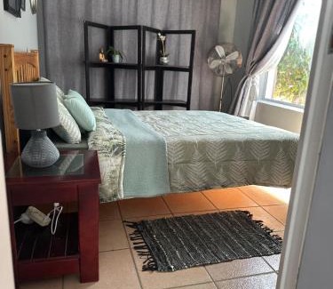 Constantia Apartment | ChezBelle, self-catering 2 sleeper in Constantia with self check-in