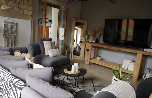 Venizy Villa | 🥂 Chezsonbernois 🥂