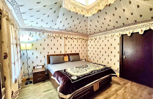 Jaipur Hotel | Chhawani Swiss Tent House