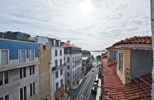 Misericordia Apartment | Chiado 4 - Alecrim - Wonderful apartment completely renovated keeping the traces of traditional Port