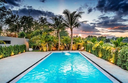 Saraphi Villa | Chiang Mai Luxury 5 Bedroom Private Pool Villa