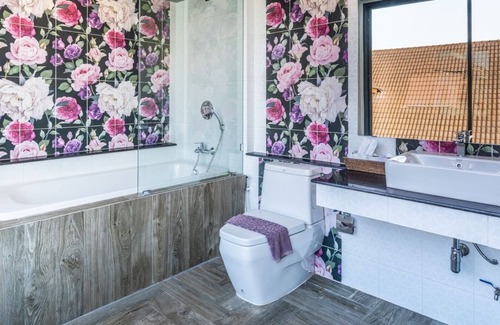 Thapae Hotel | Chiang Mai Thai House