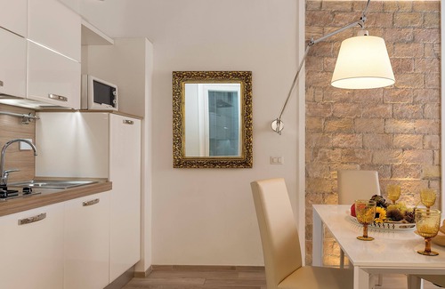 Roman Ghetto Apartment | Chiavari 2 Bed/2 Bath Apt in Campo de Fiori