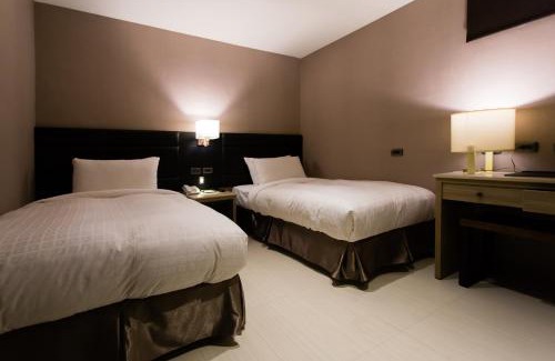 Zhongpu Hotel | Chiayi Oriental Pearl International Hotel