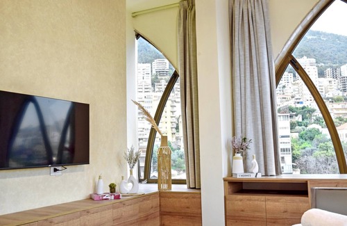Haret Sakher Apartment | Chic 1-bedroom apartment in Jounieh - J707