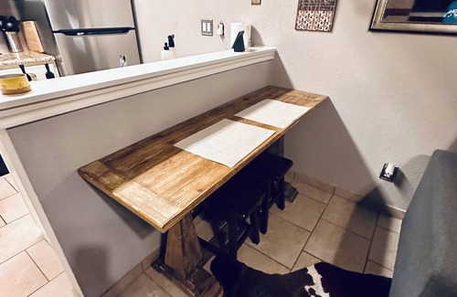 Lago Vista Apartment | Chic 1-bedroom apartment with AC, fitness room in charming Lago Vista