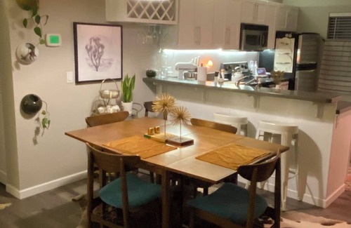 Northwest Portland Condo | Chic 1-bedroom fully furnished waterfront condo in downtown Portland
