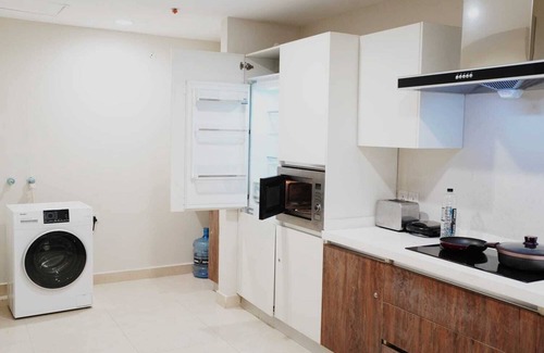 Gulberg Apartment | Chic 1-bedroom Pent-House with WiFi, AC in Dha phase 4 Lahore