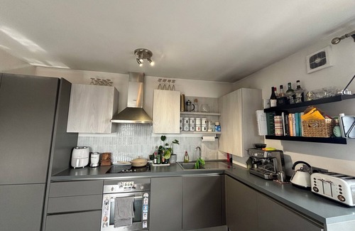 Bow Apartment | Chic 1BDR Flat in Restored English Pub Est London