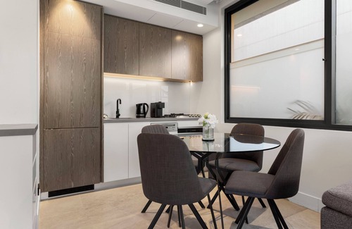 Coogee Apartment | Chic 2-Bed Apartment w/Balcony Near Coogee Beach