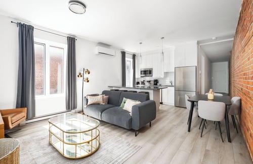 Mile End Apartment | Chic 2BR Retreat in Trendy Mile End | Plateau