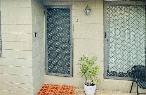 South Albury Apartment | Chic 2BR South Side Getaway Near Albury CBD