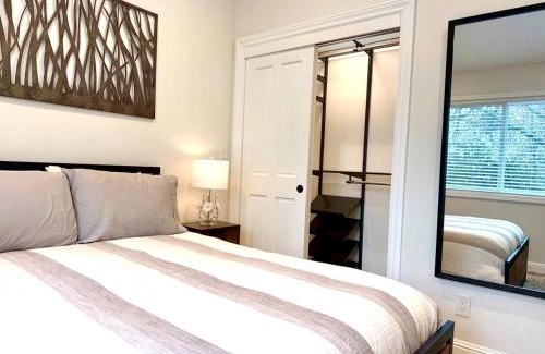 Orinda Apartment | Chic and Petite 1-Bedroom ADU with Private Entrance in peaceful Orinda