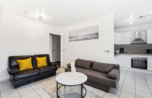 Alsace Apartment | Chic Apart With Garden and Parking