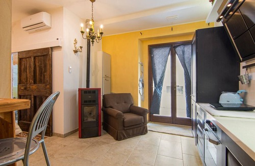 Sansepolcro Apartment | Chic Apartment with Outdoor Serenity