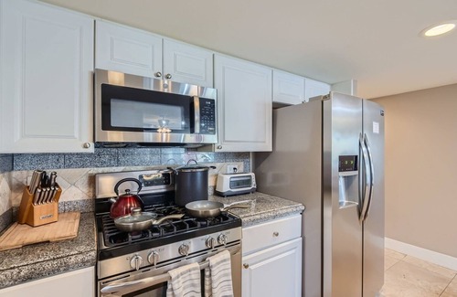 Newport Shores Apartment | Chic Beachside BBQ Fast Wifi - C2