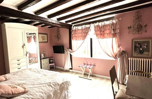 Suzay House | Chic & Charme Cottage