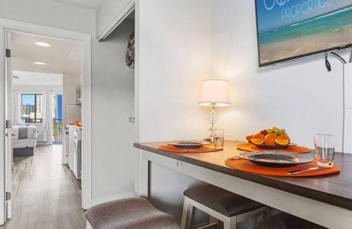 Myrtle Beach Apartment | Chic & Charming 1BR Oceanview Suite! BW 414