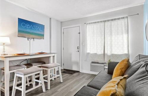 Myrtle Beach Apartment | Chic & Charming 1BR Oceanview Suite! BW 414