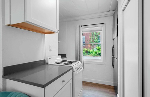 Near East Columbus Apartment | Chic City Retreat 93A