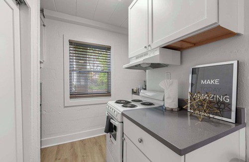 Near East Columbus Apartment | Chic City Retreat 93J - For 2!